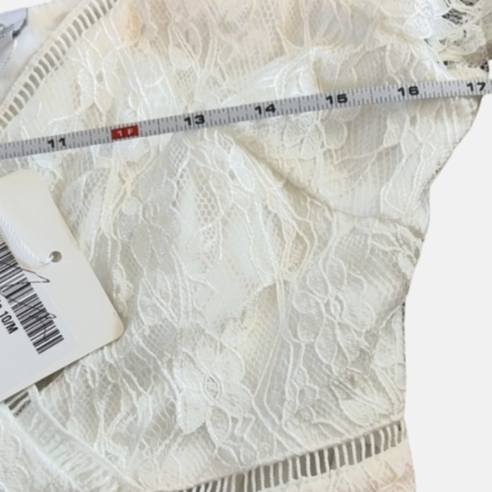 NWT Selfie Leslie Hali Long Sleeve Surplice Neckline Lace Dress White Size M - Picture 9 of 12